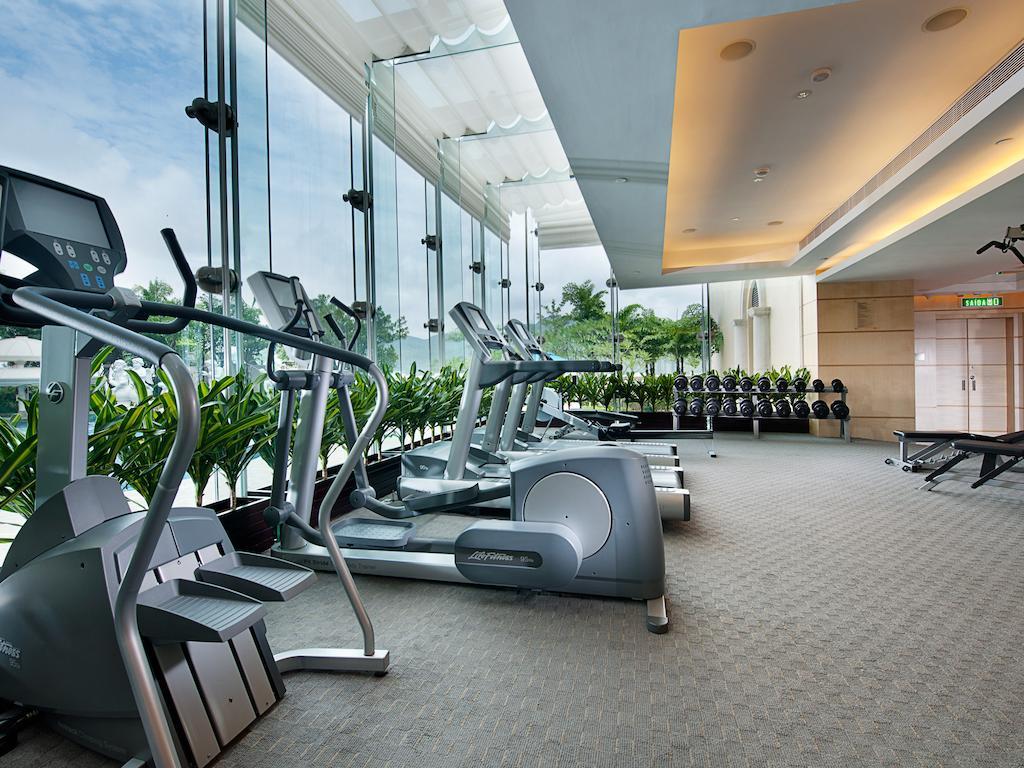 Sofitel Macau At Ponte 16 Hotel Kültér fotó The gym at the Shangri-La Hotel, Kuala Lumpur